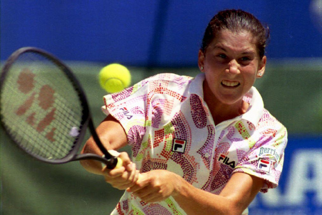 Monica Seles in action against Steffi Graf in the Australian Open 1993 final