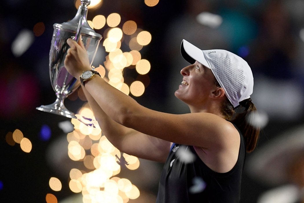 Iga Swiatek wins the WTA Finals and becomes year-end world No.1