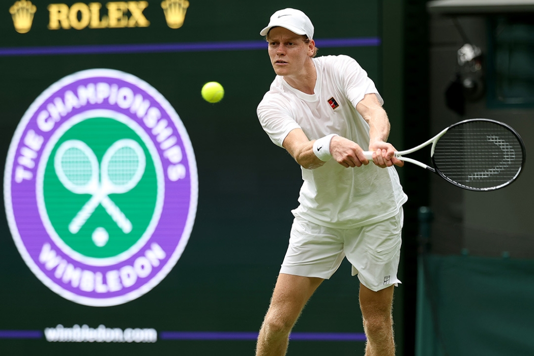 Jannik Sinner practises ahead of Wimbledon 2026