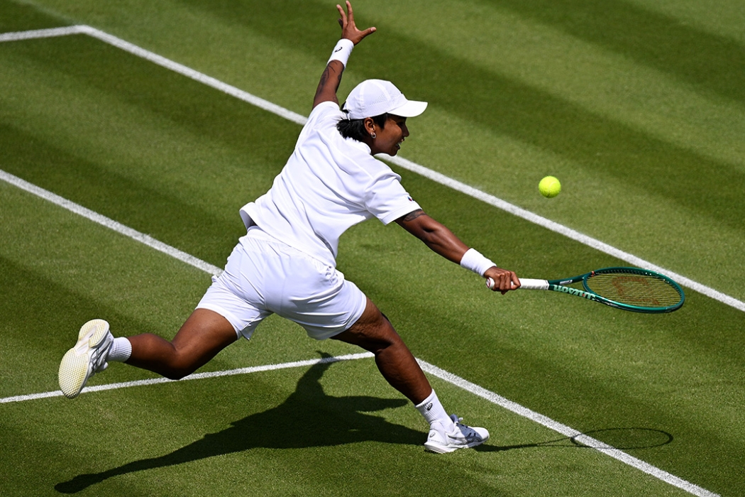 Mananchaya Sawangkaew beat Maja Chwalinska at Wimbledon