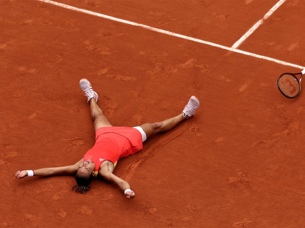 Zheng Qinwen wins Olympic gold at Paris 2024