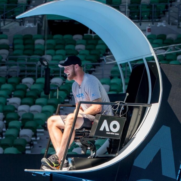 Umpire's chairs go high tech 