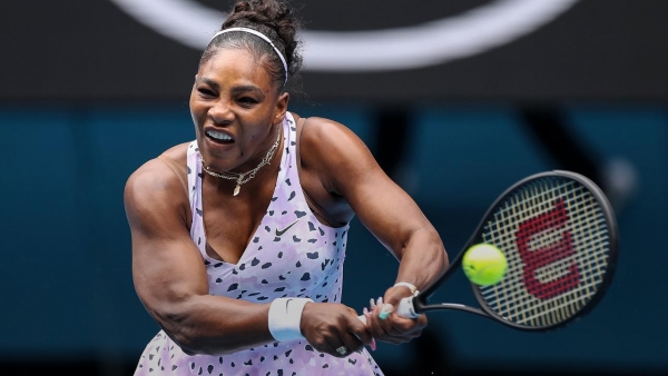 Serena maintains perfect first-round record in Melbourne