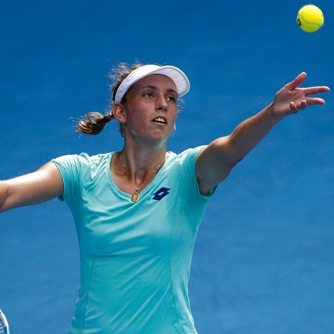 Elise Mertens is through to the quarters