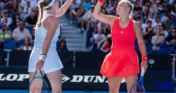 Andreeva & Shnaider win Olympic gold medal rematch