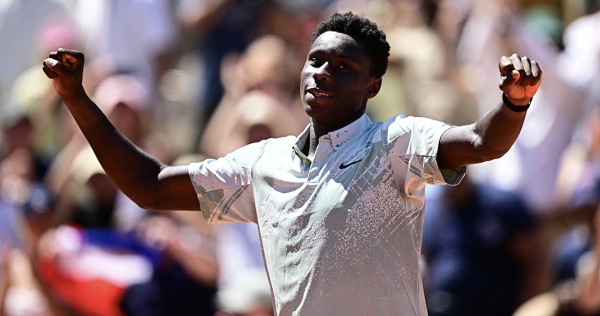 Kouamé executing a forehand