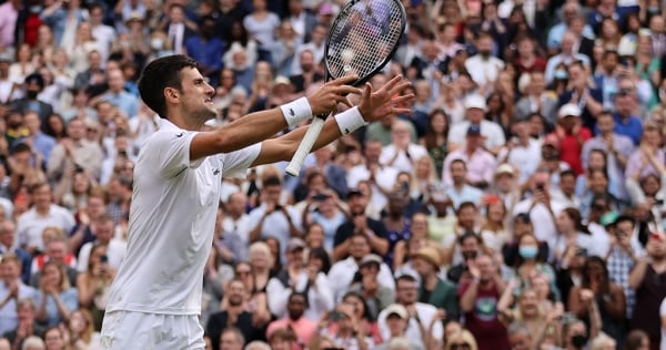 Red-hot Djokovic & Berrettini to clash in Wimbledon final | AO